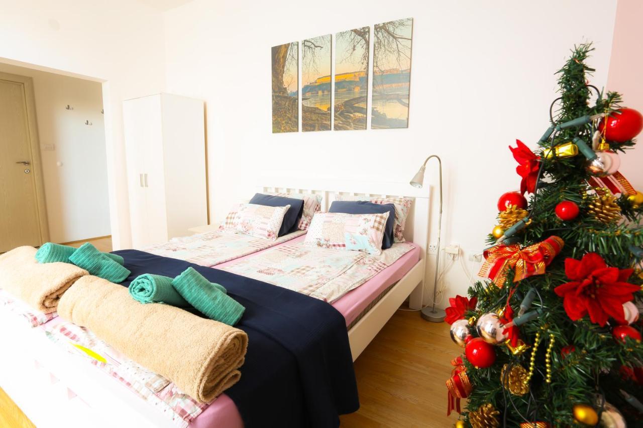 Studio Apartman Ld U Strogom Centru Novi Sad Exteriör bild